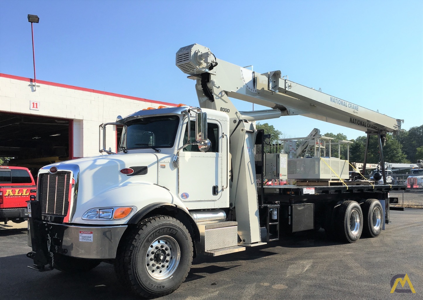 National 8100D 23-Ton Boom Truck Crane 10