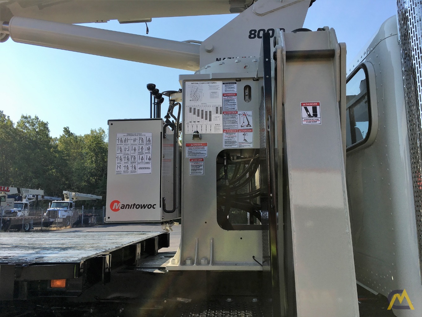 National 8100D 23-Ton Boom Truck Crane 2