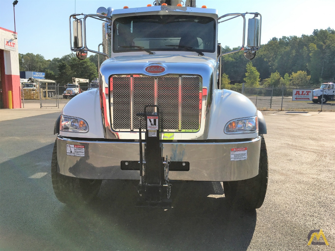 National 8100D 23-Ton Boom Truck Crane 7