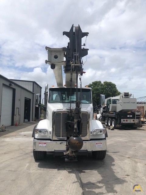 2019 National NBT40-142-1 40-Ton Boom Truck Crane 6