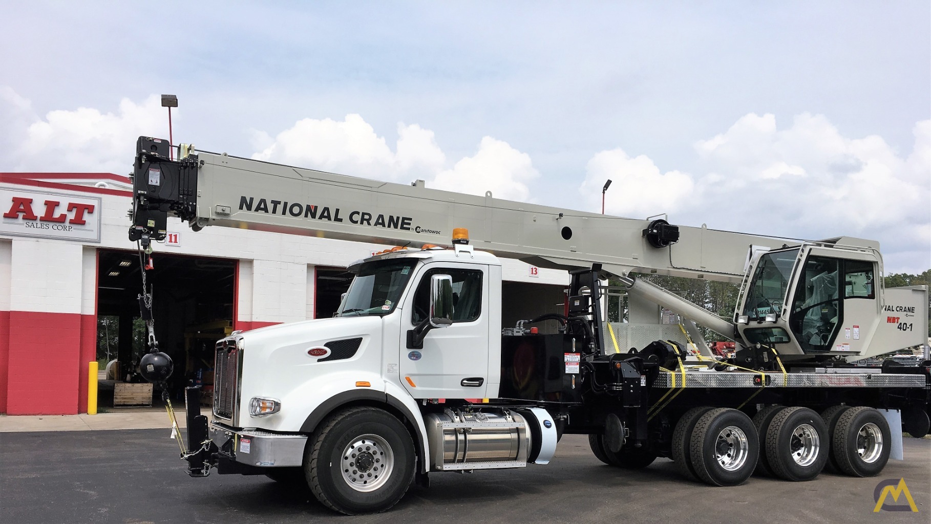 2019 National NBT40142-1 40-Ton Boom Truck Crane 6