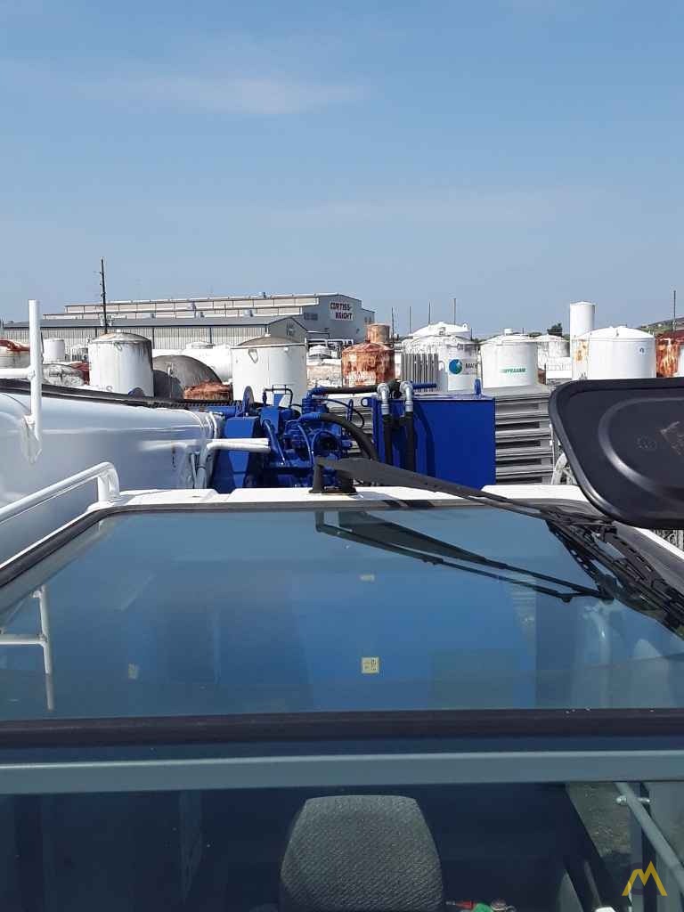 2019 Tadano GR-1000XL-3 100-Ton Rough Terrain Crane 37