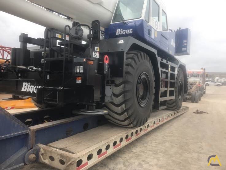 2020 Tadano GR-1000XL-3 100-Ton Rough Terrain Crane 32