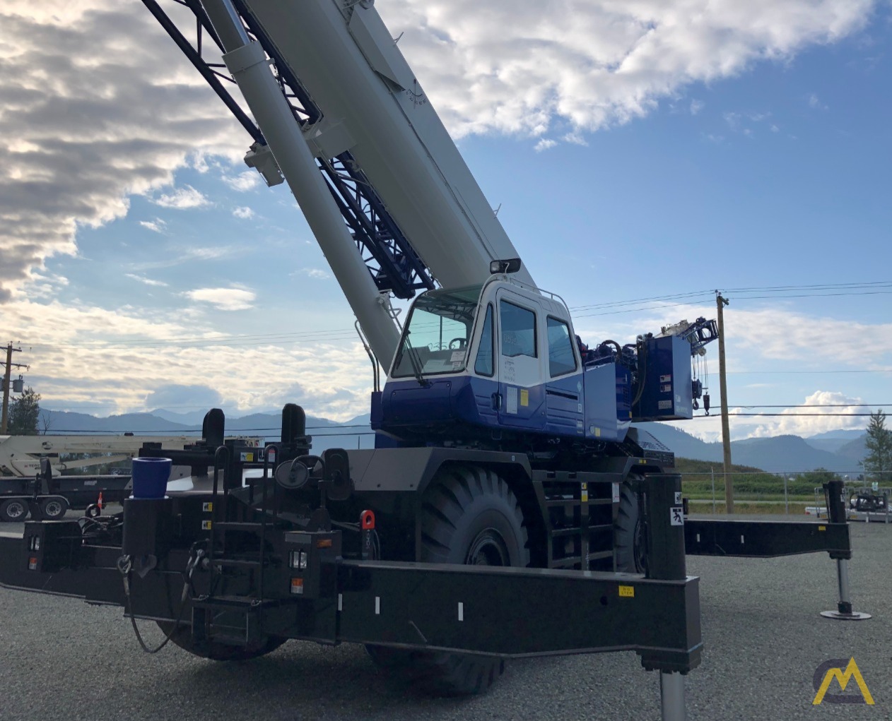 2020 Tadano GR1000XL-3 100-Ton Rough Terrain Crane 0