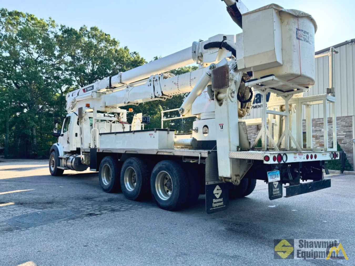 2020 Terex TM125 125 Ft Material Handling Bucket Truck 3
