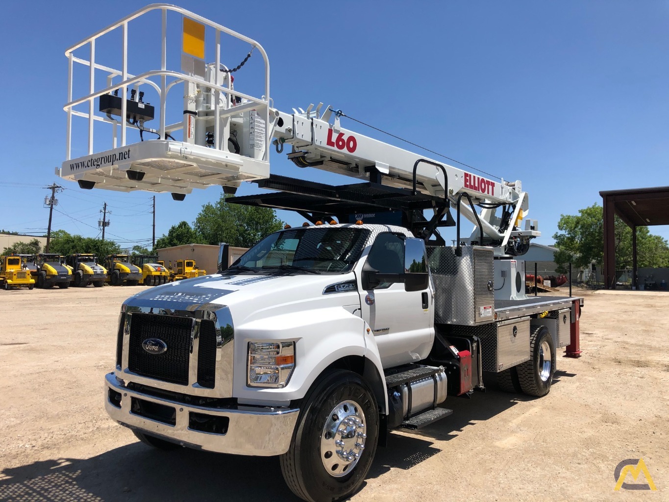 Elliott L60R Telescopic Aerial Boom Bucket Truck on 2018 Ford F750XL