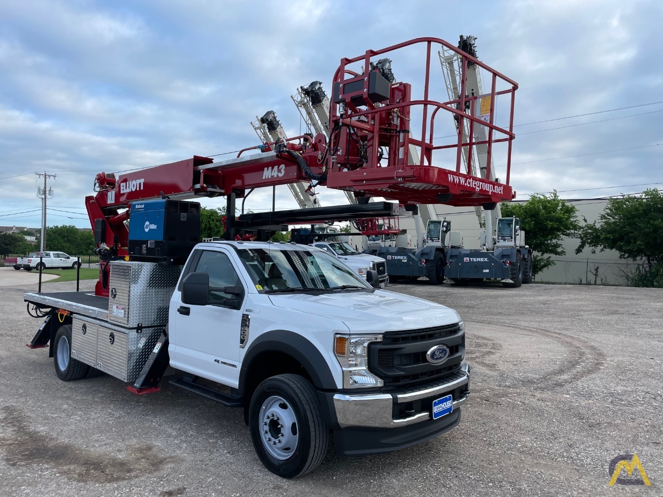 2023 Elliott M43R Aerial Bucket Truck 5