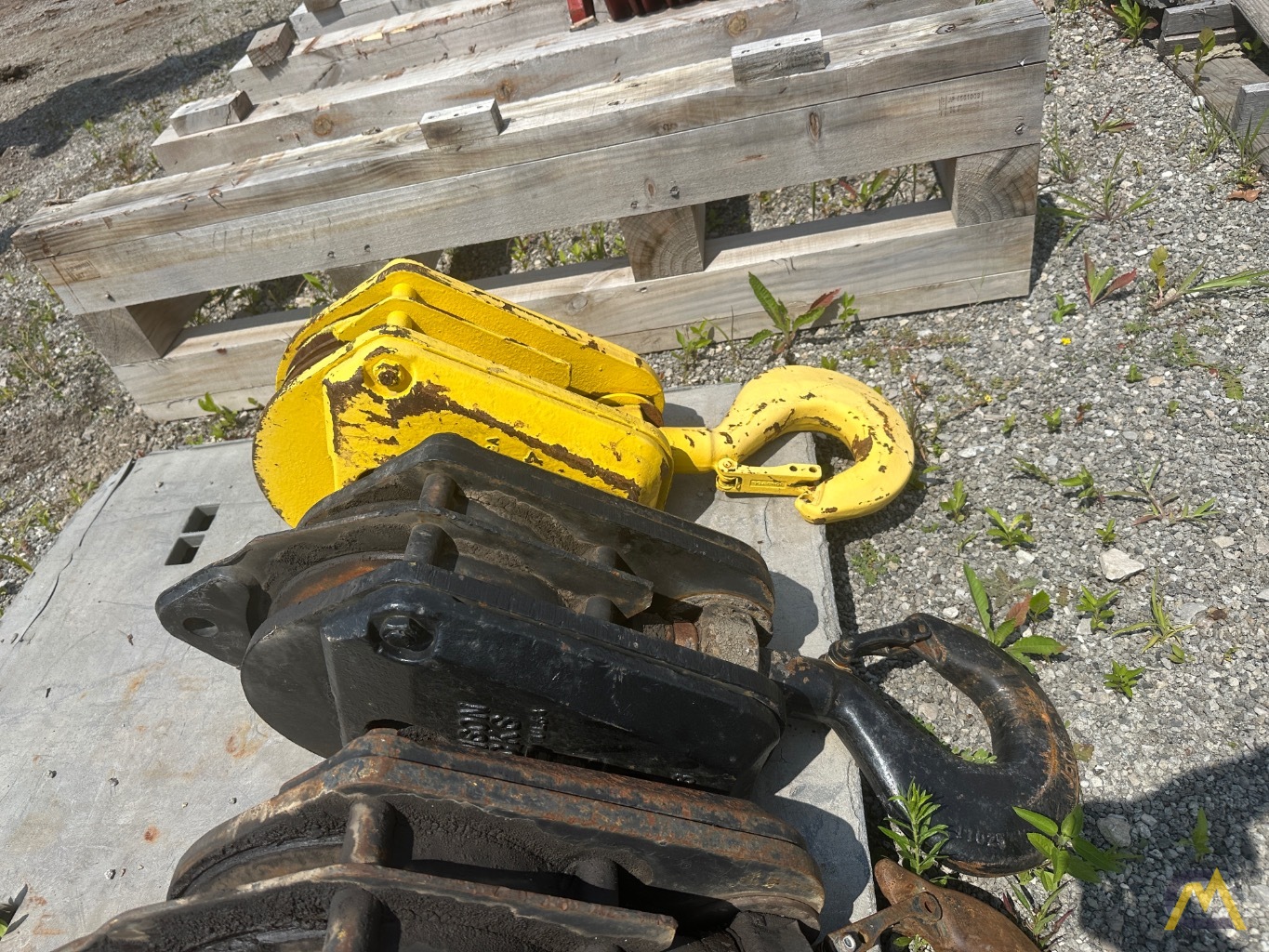 22 Ton Johnson Hook Block 1