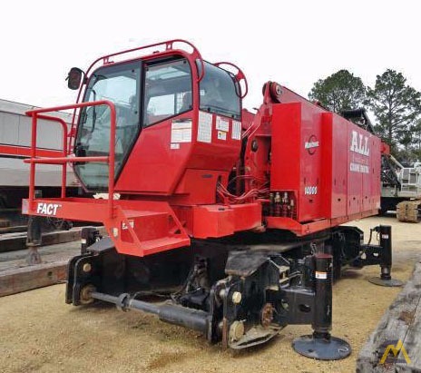 Manitowoc 14000 220-Ton Lattice Boom Crawler Crane 4