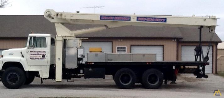 SOLD National Series 900 23-ton Model 990 Boom Truck Crane on Ford L8000 1