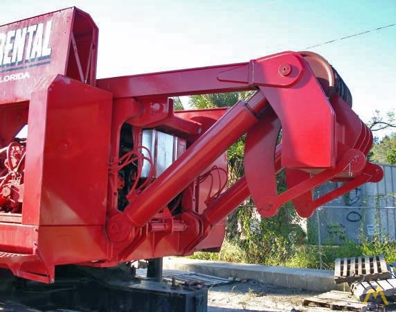 230t Manitowoc 888 Lattice Boom Crawler Crane 6