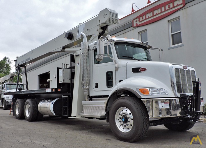 23t National 8100D Boom Truck Crane 0