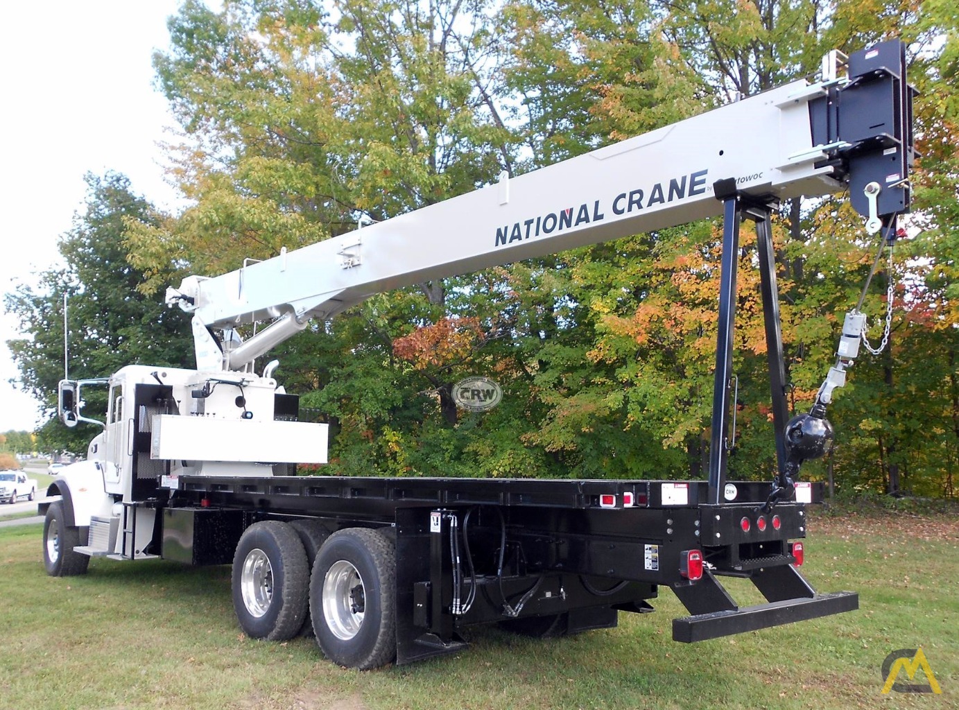 23t National 8100D Boom Truck Crane 2