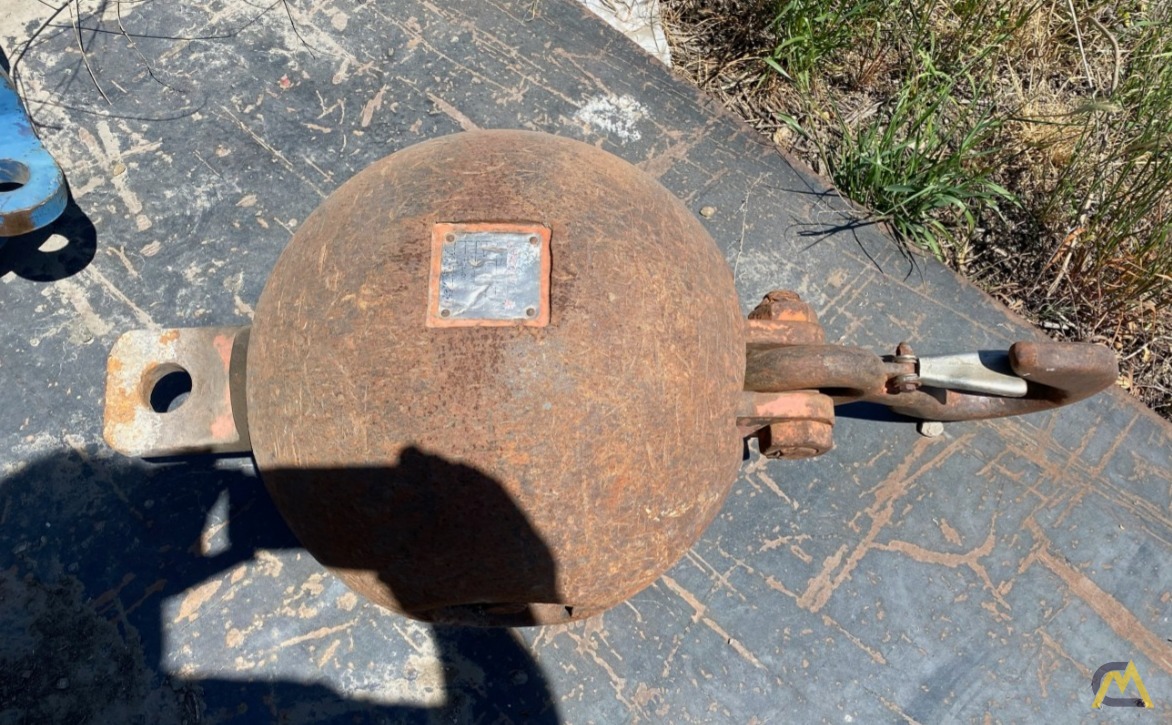 25-Ton, 800# Hook Ball; CranesList ID: 539 0