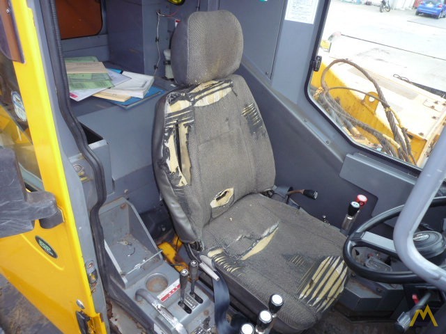 Kobelco RK250-6 25-ton Rough Terrain Crane 17