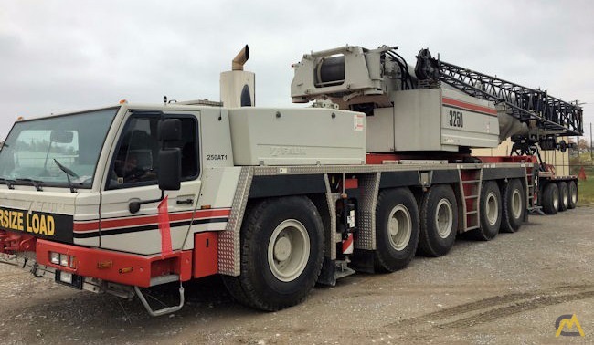 Link-Belt ATC-3250 250-Ton All Terrain Crane 0