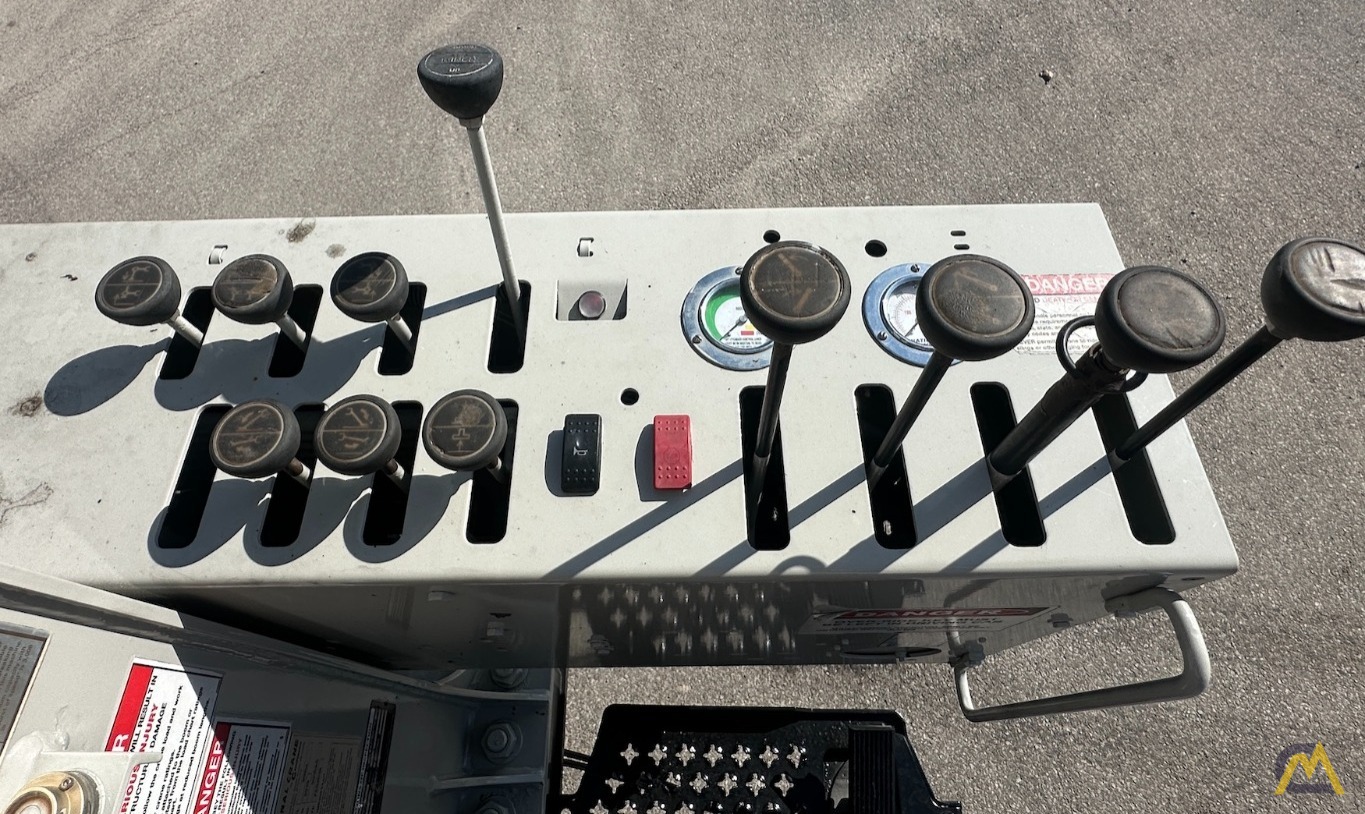 26 TON BOOM TRUCK / NATIONAL 9125A-WL / MOUNTED ON PETERBILT 348 10