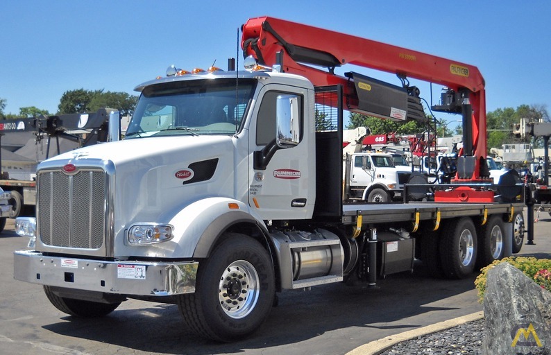 Palfinger PW 38001-EL 3.2-Ton Knuckleboom Crane For Sale