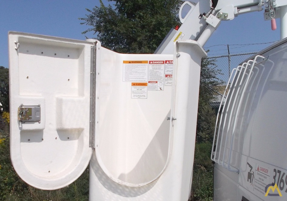 300 lb. DurALift DVS29TS Bucket Van For Sale Boom LiftsArticulating