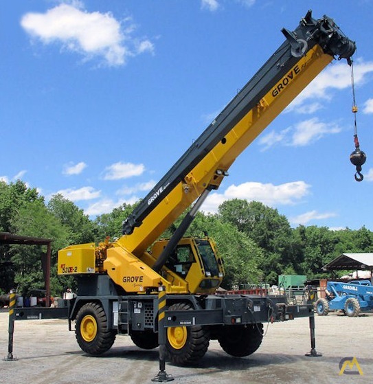 Grove RT530E-2 30-Ton Rough Terrain Crane 3
