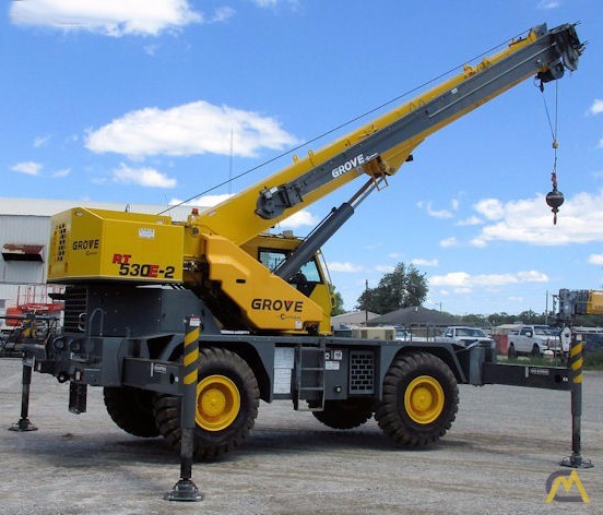 Grove RT530E-2 30-Ton Rough Terrain Crane 5