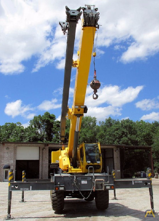 Grove RT530E-2 30-Ton Rough Terrain Crane 7