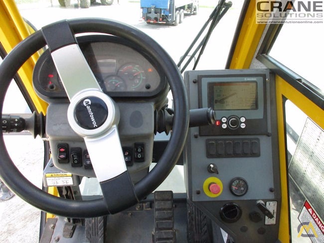 Grove RT530E-2 30-Ton Rough Terrain Crane 12