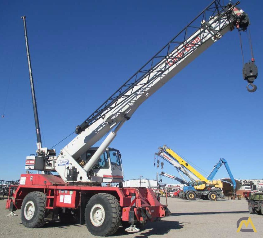 30t Link-Belt RTC-8030 SII Rough Terrain Crane 1