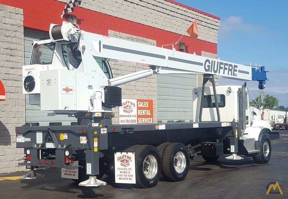 Manitex 30112S 30-Ton Boom Truck Crane on Kenworth T470 5