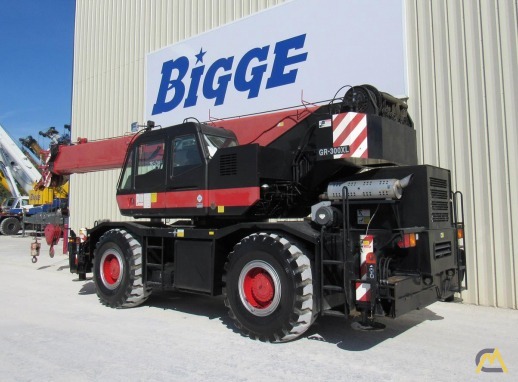 Tadano GR-300XL-1 30-ton Rough Terrain Crane 3