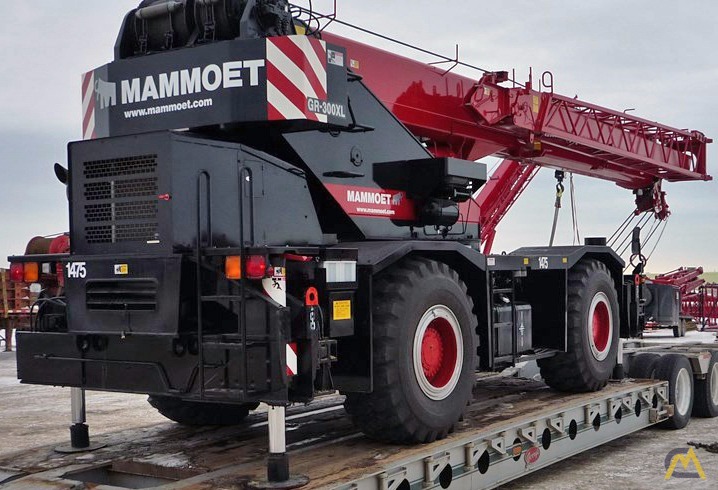 30t Tadano GR-300XL Rough Terrain Crane 1