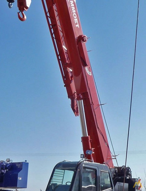 30t Tadano GR-300XL Rough Terrain Crane 4