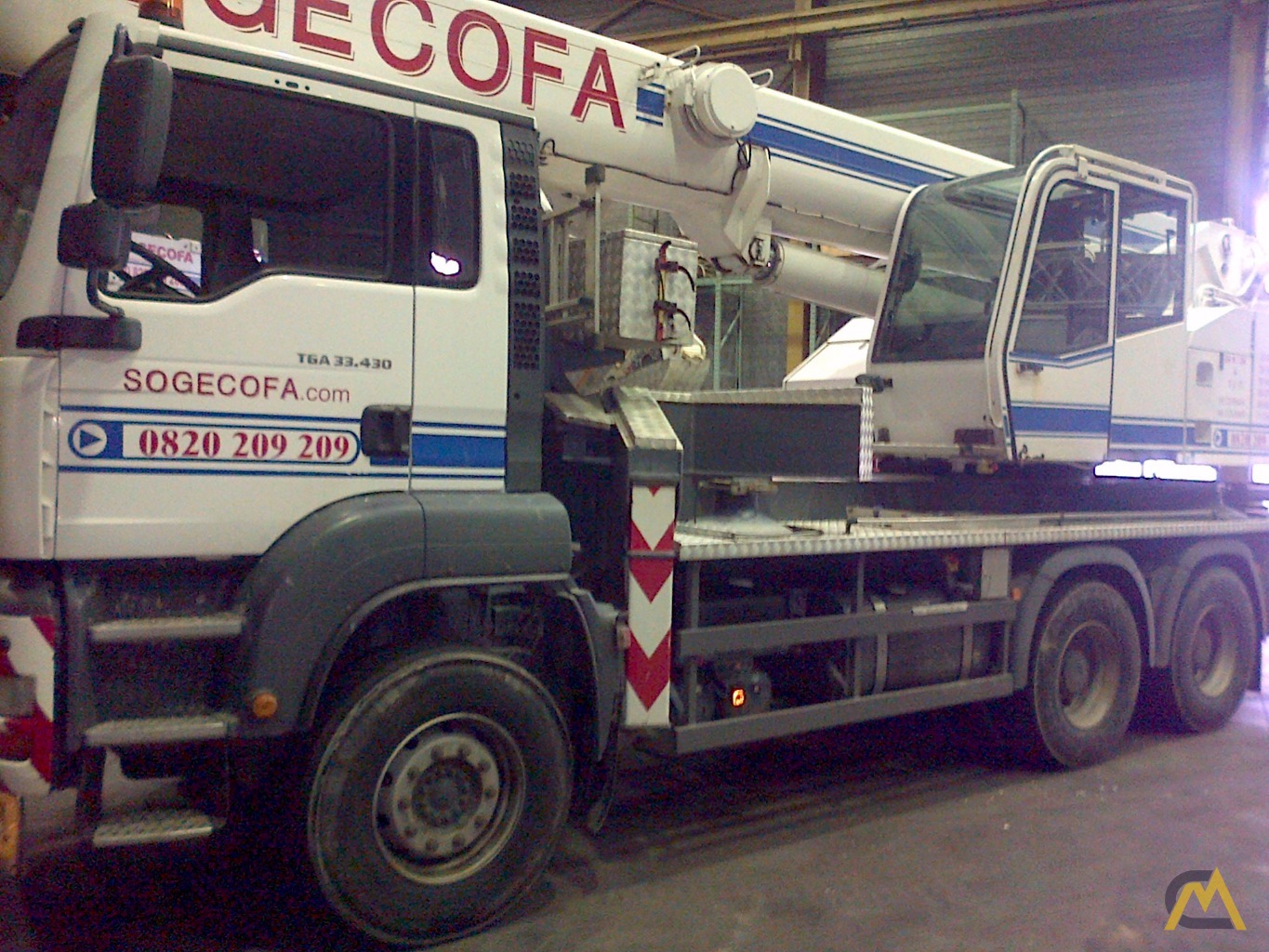 35t Luna GT 40/32 Telescopic Truck Crane 2