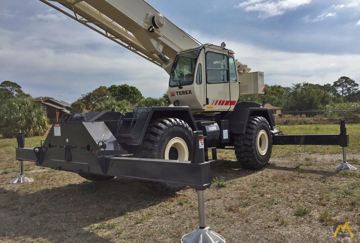 Terex RT335-1 35-Ton Rough Terrain Crane 2