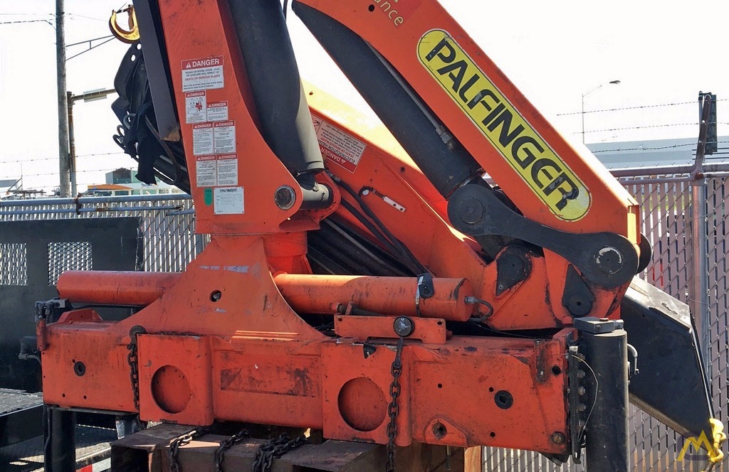 Palfinger PK 21502 4.5-ton Knuckle Boom Crane - Unmounted 0