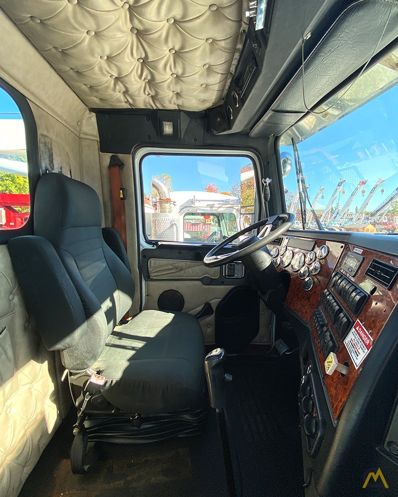 2012 National Crane NBT40 | 40-ton Boom Truck Crane 13