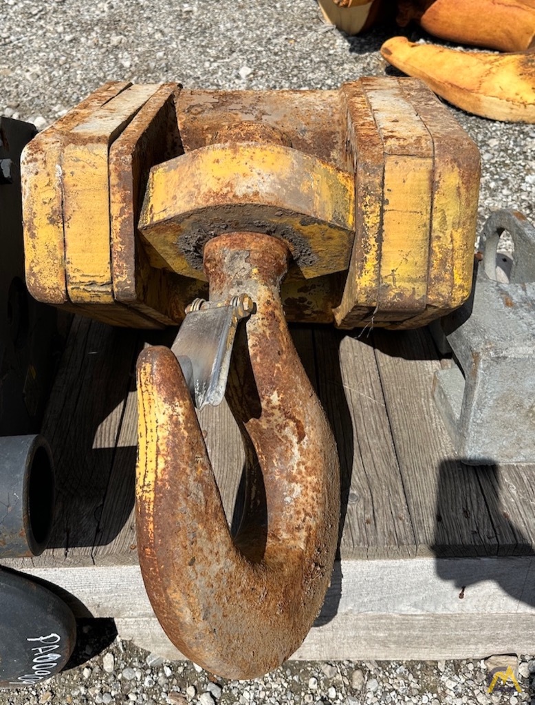 40 Ton Hook Block – 4 Sheave, 1,900 lbs 1