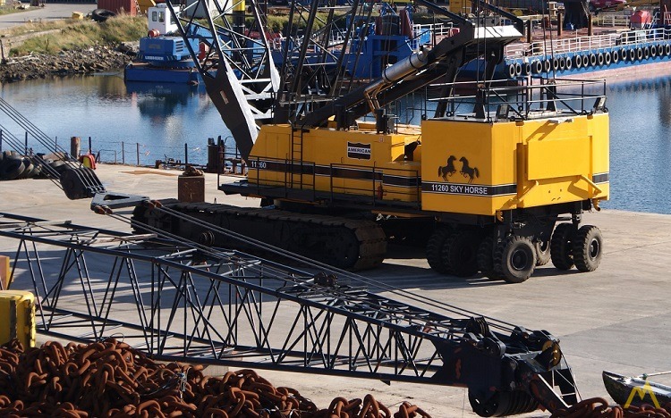 400t American 1100 Series Crawler Crane with Skyhorse 1