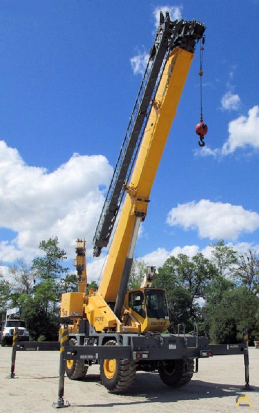 Grove RT540E 40-Ton Rough Terrain Crane 2