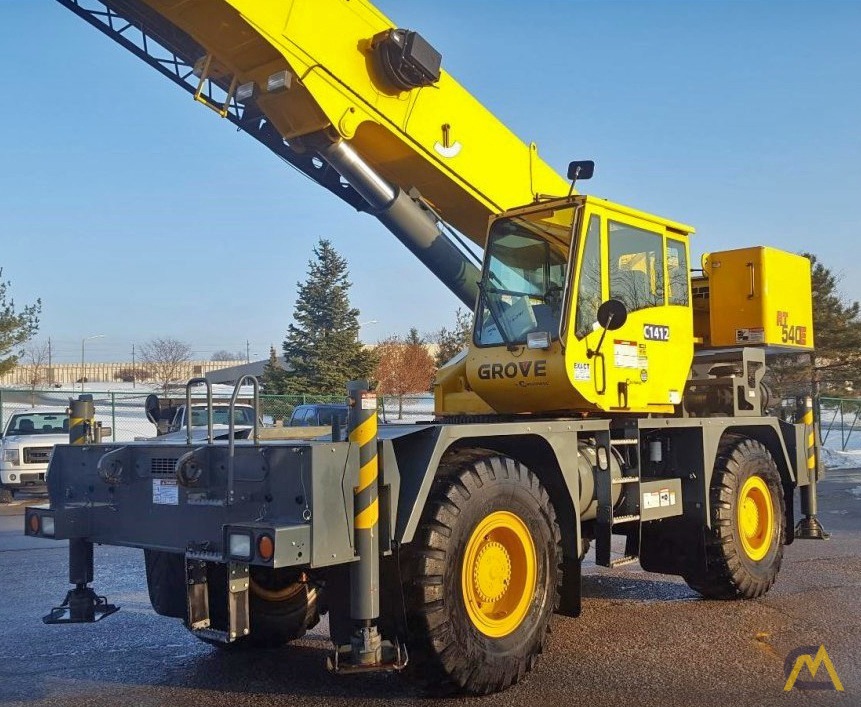 Grove RT540E 40-Ton Rough Terrain Crane 2