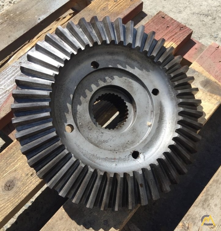Manitowoc 4100 230-ton Lattice Boom Crawler Crane  Swing Bevel Gear Part #180616 1