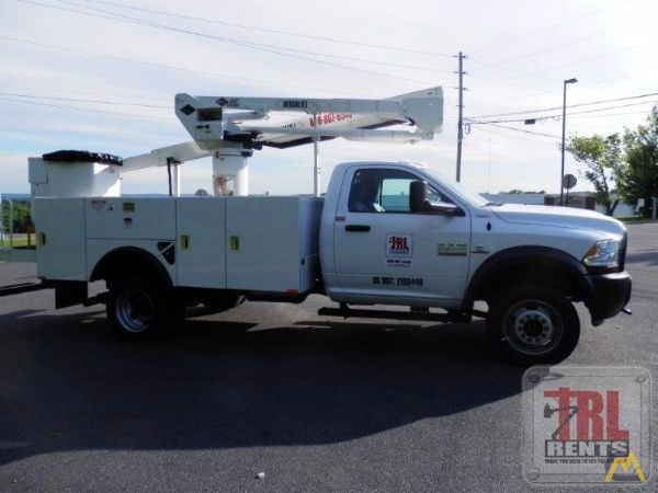 45' Versalift SST-40-EIH Bucket Truck on Dodge 5500 1