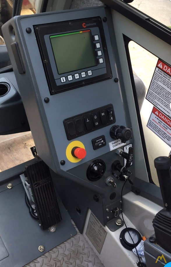 45t National NBT45-142 Boom Truck Crane 2