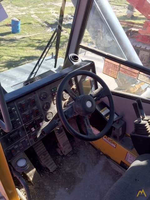 Grove RT600E 50-Ton Rough Terrain Crane 6