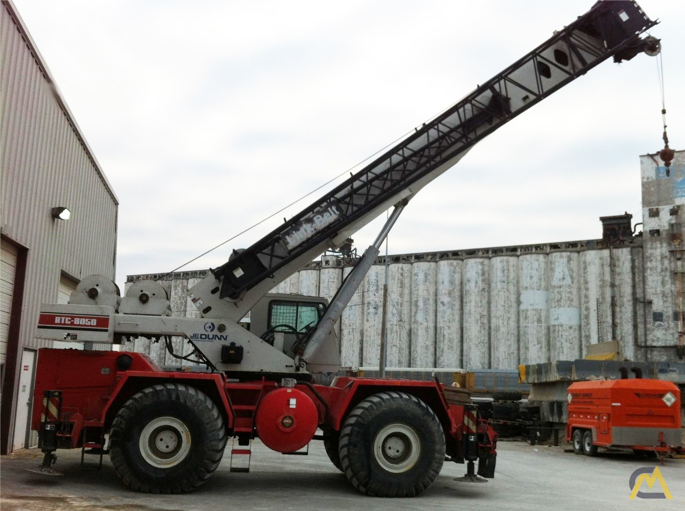 Link-Belt RTC-8050 50-ton Rough Terrain Crane 2