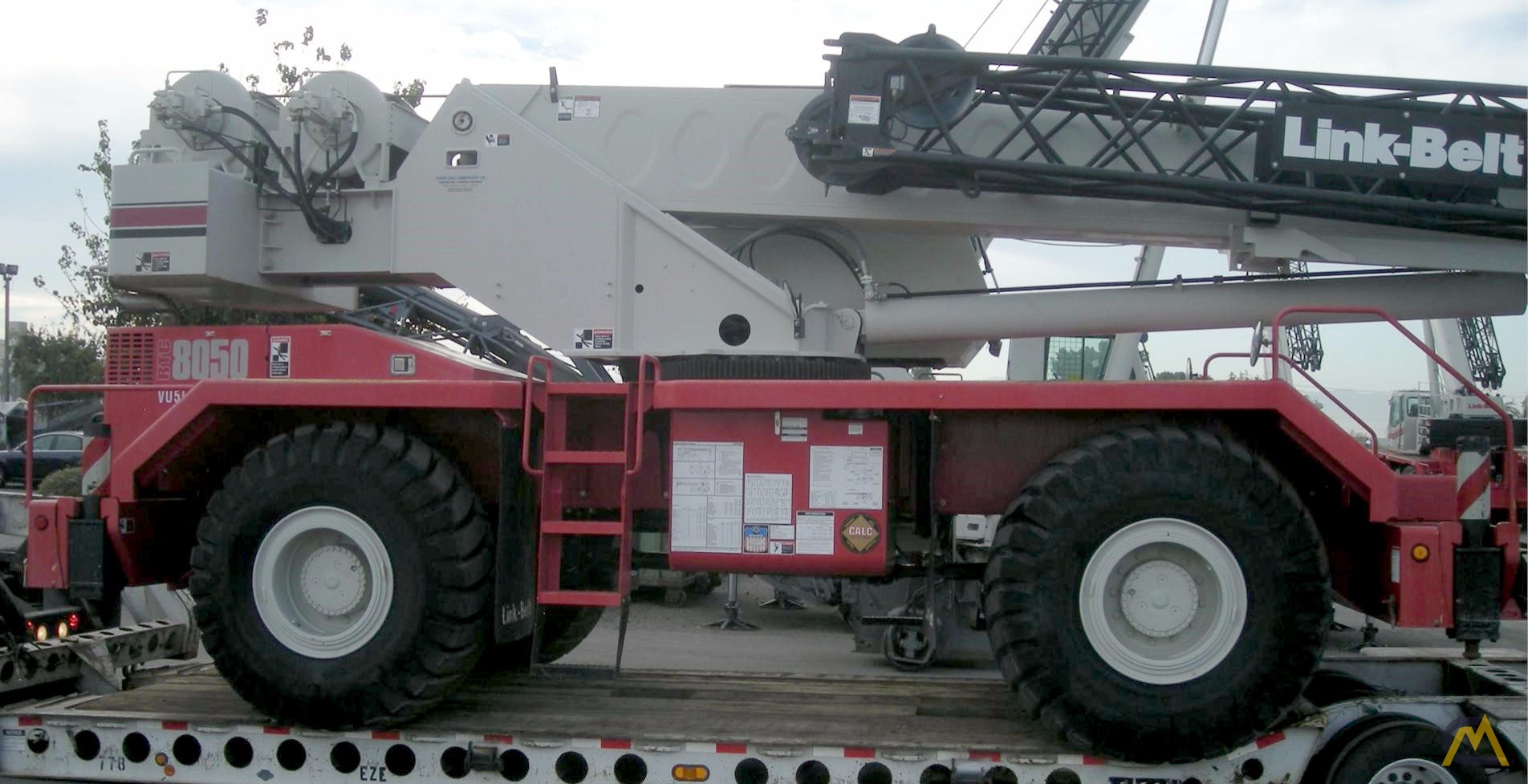 Link-Belt RTC-8050 Series II 50-ton Rough Terrain Crane 3