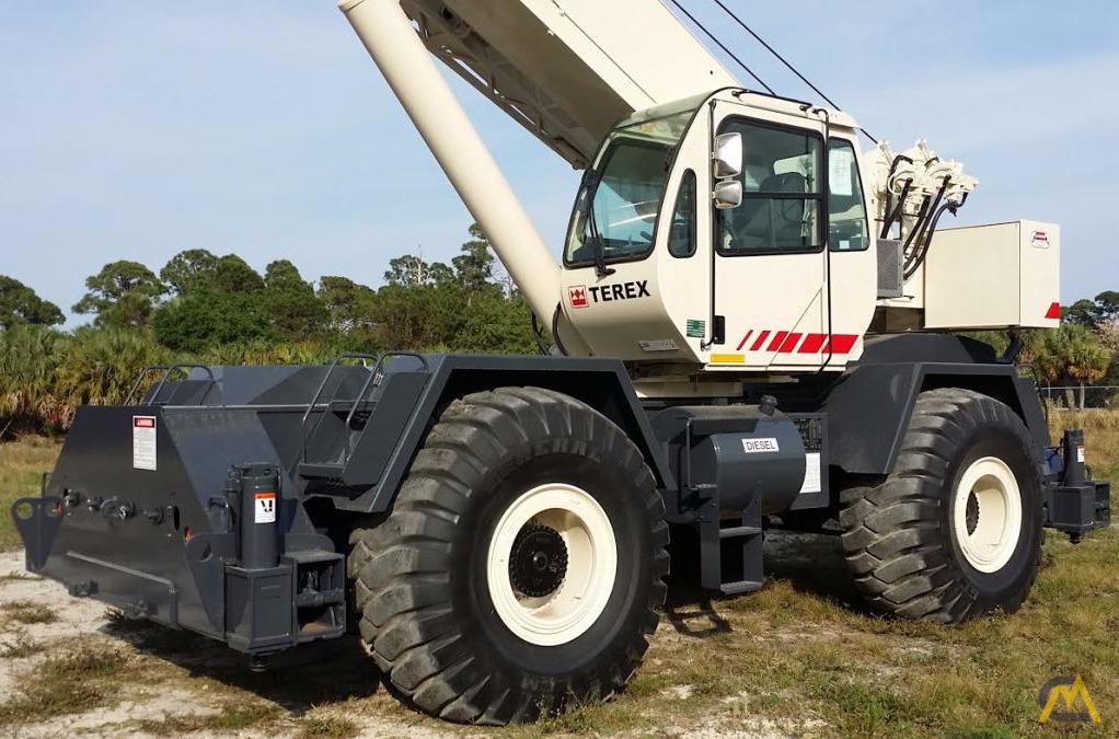 55t Terex RT555-1 Rough Terrain Crane 3