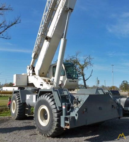 Terex RT 555 55-Ton Rough Terrain Crane 1