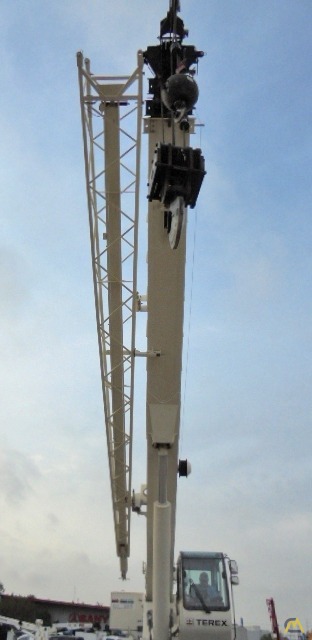 Terex RT 555 55-ton Rough Terrain Crane 8