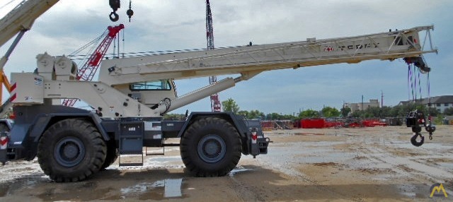 Terex RT 555 55-ton Rough Terrain Crane 4